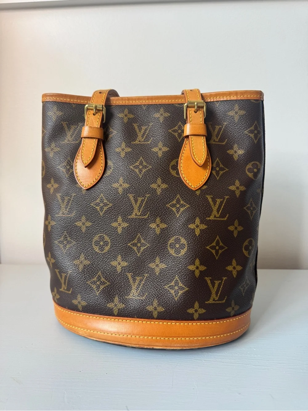 Authentic Louis Vuitton Monogram Canvas Bucket Tote with Tan Leather Trim